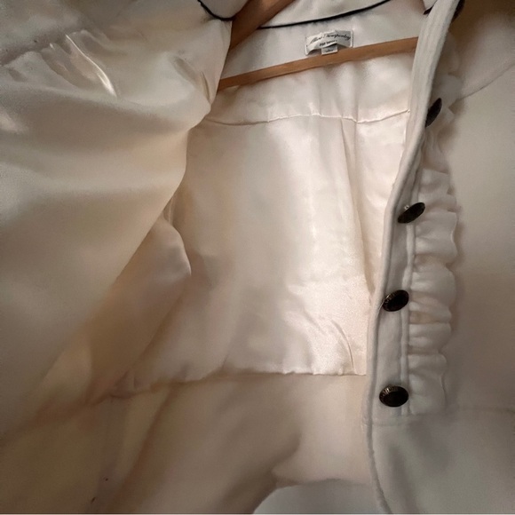 Alice Temperley for Target - White coat - SZ L
Peter Pan Collar - Picture 3 of 8